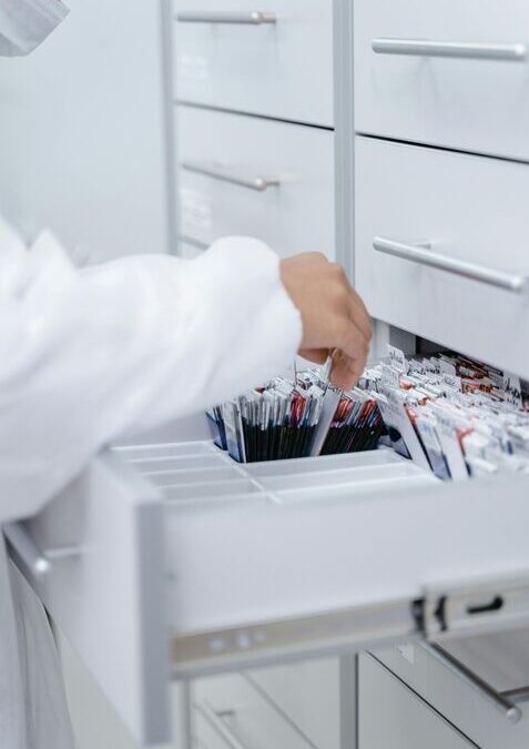 Out-of-the-Box Software vs. ICG Approach